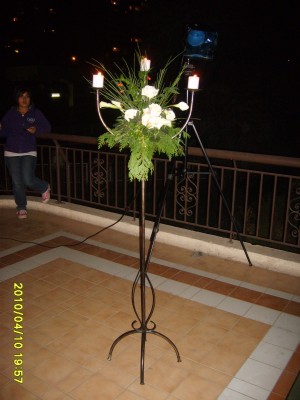 MAURICIO ROJAS Avisos gratis en Chile en Santiago |  MAURICIO ROJAS, ARREGLOS FLORALES, RAMOS NOVIA, DESPACHO DOMICILIO, ARCO FLORES, CAMINOS DE LUZ, CENTROS DE MESA, ATRILES