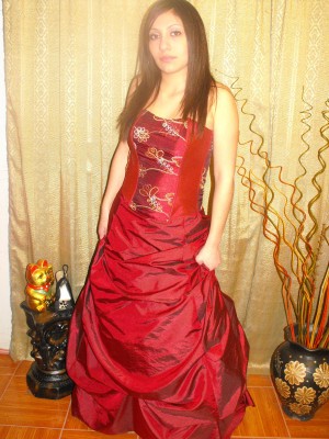 MARCELA MU&Ntilde;OZ Avisos gratis en Chile en La Reina |  ARRIENDO VESTIDOS DE FIESTAS ESTOLAS DE PIEL 8/9581664 LA MEJOR OPCION!, MAS DE 700 VESTUIDOS A TU ELECCION