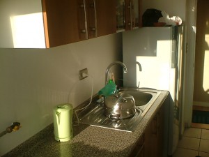 lily Avisos gratis en Chile en Valpara&iacute;so |  ofresco en arriendo departamento amoblado en  Valaparaiso , Placerrs, Nuevo 220000, cerca universidda ,  locomocion , con estacionamiento