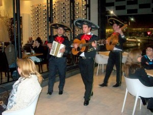 Mariachis Alma de Guitarra Avisos gratis en Chile en Talca |  Mariachis M&uacute;sicos  Talca, Quieres hacer el mejor regalo? Regala una serenata y Canciones Inolvidables
