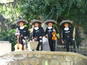 Mariachi chile mexico Avisos gratis en Chile en Macul |  Enviar  serenata, un regalo perfecto 02-7279788, Mariachis a domicilio
