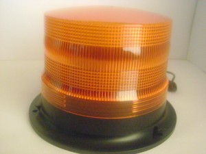 FRANCISCO CABRERA Avisos gratis en Chile en Recoleta |  BALIZAS ESTROBOSCOPICAS GRANDES 14X15CMS COLORES AMBAR Y ROJAS 12 Y 24 VOLT, BALIZAS ROTATIVAS COLORES AMBAR-ROJAS Y AZULES 12 VOLT $ 8.500 MAS IVA.
