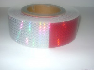 FRANCISCO CABRERA Avisos gratis en Chile en Recoleta |  HUINCHA REFLECTANTE 5 MM. ANCHO BICOLOR ROLLO 30 MTS. $ 30.000 MAS IVA, HUINCHA REFLECTANTE 60 CMS. ANCHO PARA SE&Ntilde;ALETICA VIAL Y OTROS $ 20.000 MT.