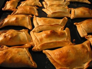 maria teresa Avisos gratis en Chile en Santiago |  se vende esquisitas empanadas de los andes, grandes y esquisitas empanadas de pino