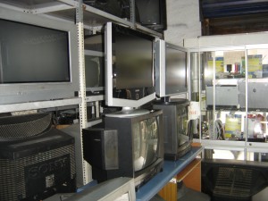 jorge Avisos gratis en Chile en Santiago |  vendo televisores,lcd, jorge