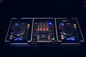 Dj-Ary Avisos gratis en Chile en Rancagua |  DJ,MUSICA-ILUMINACION,AMPLIFICACION-ANIMACION DE FIESTAS,MATRIMONIOS , EVENTOS EN RANCAGUA Y SEXTA REGION