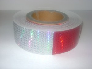 FRANCISCO CABRERA Avisos gratis en Chile en Recoleta |  HUINCHA REFLECTANTE DIAMANTADA BICOLOR ROLLO 30 METROS $ 20.000 MAS IVA, HUINCHA REFLECTANTE ROJA MARCA 3M 60 CMS. ANCHO PARA SE&Ntilde;ALETICAS
