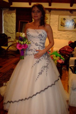 Tannia Santander Avisos gratis en Chile en Las Condes |  PEINADO Y MAQUILLAJE A DOMICILIO, BELLEZA A DOMICILIO PARA NOVIAS, FIESTA DE GALA O DE 15