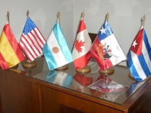 nibaldo Avisos gratis en Chile en Santiago |  BANDERAS DE ESCRITORIO 6968545 LINDAS BANDERAS DE ESCRITORIO EN RASO, banderas de escritorio en raso doble con cordon de seda para colgar 