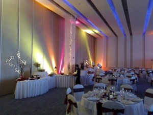 Foxaudio Avisos gratis en Chile en Punta Arenas |  Amplificaci&oacute;n e iluminaci&oacute;n en Punta Arenas, Arriendo de proyectores, podiums, etc