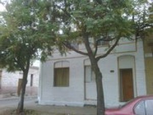  Avisos gratis en Chile en Santiago |  130.000 dos ambientes miguel leon prado-carmen, primer piso a la calle