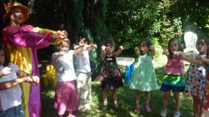 PRODUCTORA DE EVENTOS INFANTILES Avisos gratis en Chile en Santiago |  ANIMACIONES DE CUMPLEA&Ntilde;OS (6692764) PAYASITAS PINTACARITAS, JUEGOS Y CONCURSOS, PREMIOS, BAILE ENTRETENIDO, GLOBOFLEXIA Y M&Aacute;S