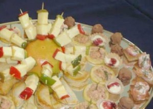 Lucia Elena Lazo Acu&ntilde;a Avisos gratis en Chile en Santiago |  Cocteler&iacute;a a Domicilio: Canap&eacute;s, Tapaditos, Brochetas, Empanaditas, Dulces,, Cocteler&iacute;a a Domicilio