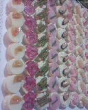 Lucia Elena Lazo Acu&ntilde;a Avisos gratis en Chile en Santiago |  Servicios de Cocteler&iacute;a a Domicilio: Canap&eacute;s, Tapaditos, Brochetas, Dulces,, Servicios de Cocteler&iacute;a a Domicilio