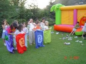 NUBELYZ Avisos gratis en Chile en Maip&uacute; |  ANIMACIONES DE CUMPLEA&Ntilde;OS CAMAS ELASTICAS JUEGOS INFLABLES PAYASITAS , FIESTAS NAVIDE&Ntilde;AS FIN DE A&Ntilde;O 7415501  COTIZAR POR PACK