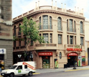 Gomatex Ltda. Avisos gratis en Chile en Santiago |  Juego de Pisos 4 piezas, Todas las marcas