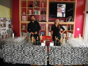 serguio Avisos gratis en Chile en San Miguel |  Servicio de mozos adaptados a domicilio 09-1570121 garzonexpress.cl Santiag, Digamos que quienes quieran festejar,nosotros vamos a poder ayudarlos