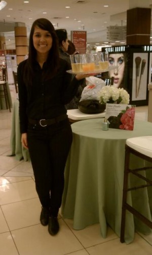 marcelo Avisos gratis en Chile en Providencia |  ULTRA SERVICIO DE MOZOS LLAMANOS 09-1570121 TODO STGO Y VI&Ntilde;A, TODO EL PERSONAL ESTA DEBIDAMENTE IDENTIFICADO POR LA EMPRESA PARA GARANTIZ