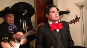 Mariachi Juarez Avisos gratis en Chile en Santiago |  Mariachis a domicilio, charros en tu hogar (09) 88690906, Mariachi juarez, serenatas a domicilio