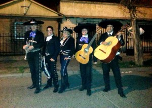 mariachi juarez Avisos gratis en Chile en Santiago |  Mariachis a domicilio, ideal para sorprender (09) 88690906, Mariachi juarez serenatas a domicilio