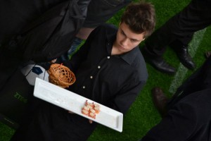 JORGE Avisos gratis en Chile en Lo Barnechea |  Garzones a domicilio, para apoyar tu fiesta, llamanos 9-1570121, Garzones a domicilio, garzones eventos empresas, santiago garzonexpres