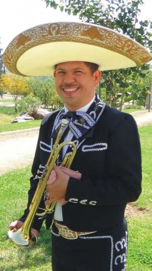 Mariachi Tierra Nueva Avisos gratis en Chile en Santiago |  Charros a domicilio,sorprende a tu madre:07-9617068 , !!! llamanos al:(022) 301 63 70 !!!