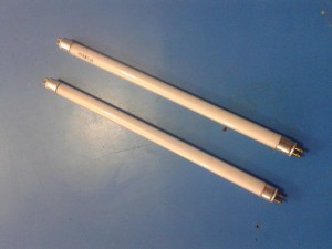 RENTAGAME CHILE Avisos gratis en Chile en La Cisterna |  Tubo fluor azul pinball/precio: $ 1.900 pesos, Accesorios para maquinas de juego