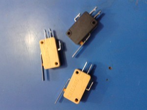 RENTAGAME CHILE Avisos gratis en Chile en La Cisterna |  Micro switch p/palancas de maquinas de juego/precio: $ 400, Accesorios para maquinas de juego