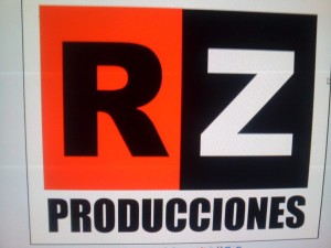 rzproducciones Avisos gratis en Chile en Santiago |  Doble de elvis, animador,dj, karaoke, bandas en vivo, Amplificacion, luces, pantallas gigantes, escenarios