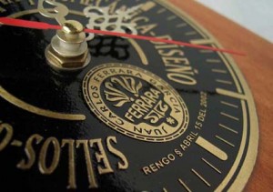 J Carlos Ferrara G Avisos gratis en Chile en Rengo |  galvanos en bronce, llaveros, insignias, proyectos especiales, premios, atencion de lunes a domingo