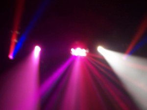 Iluminacion Laser Avisos gratis en Chile en Santiago |  Arriendo de iluminaci&oacute;n para fiestas, Arriendo luces para fiestas, luces de colores, ritmicas, ultravioletas, str