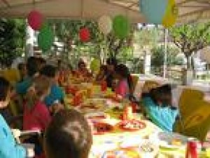 Iluminacion Laser Avisos gratis en Chile en Santiago |  Discopeques, cumplea&ntilde;os infantiles, fiestas para ni&ntilde;os, maquinas de humo, b, fiestas para ni&ntilde;os, maquinas de humo, burbujas, espuma, maquina de nieve, p