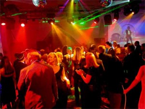 Iluminacion Laser Avisos gratis en Chile en Santiago |  Dj Movil, Dj, Amplificacion, Iluminacion para eventos, Dj para fiestas, m&uacute;sica para fiestas, iluminaci&oacute;n amplificaci&oacute;n para fiesta