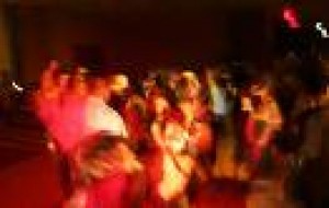 Iluminacion Laser Avisos gratis en Chile en Santiago |  Dj Sonido Luces data show proyeccion de videos a domicilio arriendo de audi, Dj para fiestas, m&uacute;sica para fiestas, iluminaci&oacute;n amplificaci&oacute;n para fiesta