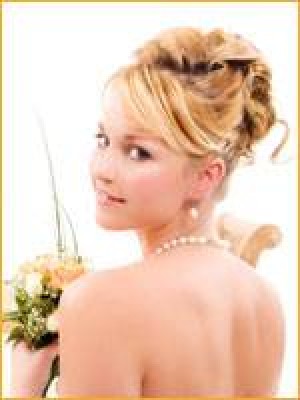 Wilma Fuentes Avisos gratis en Chile en Santiago |  PELUQUERIA**MAQUILLAJES**PEINADOS**ATENCION A DOMICILIO, WILMA FUENTES**ESPECIALISTA EN NOVIAS * GRADUACIONES * FIESTAS