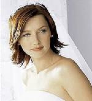 Wilma Fuentes Avisos gratis en Chile en Santiago |  PELUQUERIA**MAQUILLAJES**PEINADOS**ATENCION A DOMICILIO, WILMA FUENTES**ESPECIALISTA EN NOVIAS * GRADUACIONES * FIESTAS