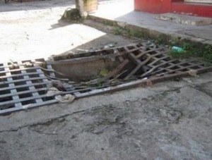 VICTOR SAEZ CALQUIN Avisos gratis en Chile en Las Condes |  02.5521662...!!.DESTAPE DE ALCANTARILLADO!!   VICTOR SAEZ, TODO TIPO DE DESTAPE