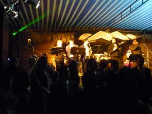 osvaldo Avisos gratis en Chile en Las Condes |  banda bailable, matrimonios fiestas cumplea&ntilde;os aniversarios