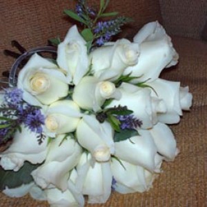 MAURICIO ROJAS Avisos gratis en Chile en Santiago |  RAMOS DE NOVIA, ARREGLOS FLORALES, CENTROS DE MESA, DESPACHOA A DOMICILIO, DECORACION MATRIMONIOS E IGLESIAS