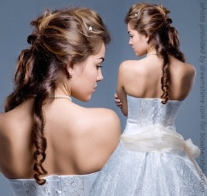 WILMA FUENTES Avisos gratis en Chile en Santiago |  PELUQUERIA, PEINADOS Y MAQUILLAJES NOVIAS, GRADUACIONES A DOMICILIO, CORTE, COLOR, MECHAS, ARREGLOS FLORALES, RAMOS DE NOVIA