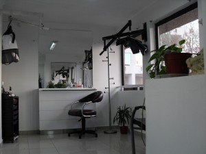 lupe delgado Avisos gratis en Chile en Las Condes |  centro peluqueria y estetica Hiss las condes, Peluqueria y Masajes corporales reductivos y faciales