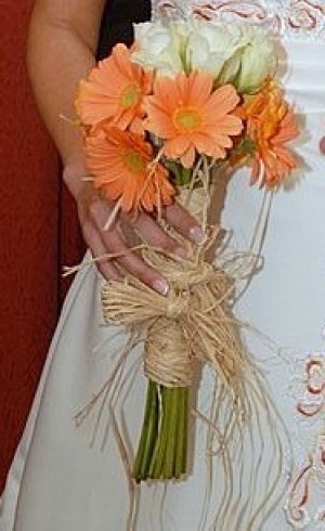 Mauricio Rojas Avisos gratis en Chile en Santiago |  ARREGLOS FLORES NATURALES , RAMOS DE NOVIA, DECORACION MATRIMONIOS, MAURICIO ROJAS - WILMA FUENTES PEINADOS Y MAQUILLAJES A DOMICILIO