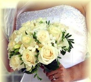 Mauricio Rojas Avisos gratis en Chile en Santiago |  ARREGLOS FLORES NATURALES , RAMOS DE NOVIA, DECORACION MATRIMONIOS, MAURICIO ROJAS - WILMA FUENTES PEINADOS Y MAQUILLAJES A DOMICILIO