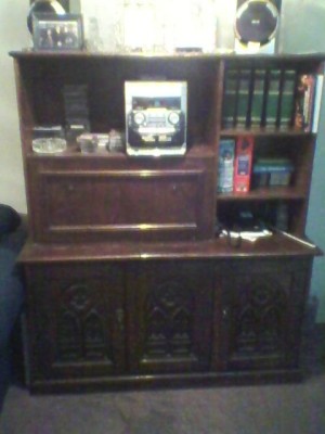 alejandra correa Avisos gratis en Chile en Estaci&oacute;n Central |  Vendo mueble grande, Mueble antiguo metro estacion Central