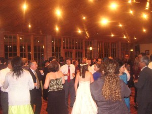 DJ-ARY Avisos gratis en Chile en Rancagua |  MUSICA ENVASADA-DJ,ILUMINACION,ANIMACION DE FIESTAS,MATRIMONIOS, BAILES, EVENTOS EN RANCAGUA Y SEXTA REGION