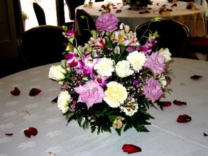 Mauricio Rojas Avisos gratis en Chile en Santiago |  ARREGLOS FLORES NATURALES , RAMOS DE NOVIA, DECORACION MATRIMONIOS, MAURICIO ROJAS - WILMA FUENTES PEINADOS Y MAQUILLAJES A DOMICILIO