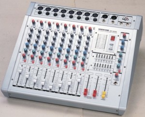  Avisos gratis en Chile en Santiago |  amplificaci&ograve;n , luces , taca tacas, laser,humo, mesas de ping pong djs dj , FONO DJ 5161429