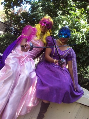 Alfa Eventos Cumplea&ntilde;os Avisos gratis en Chile en La Reina |  Payasitas Barbie Mosqueteras Hanna Montana Monitoras Ben 10 Lazy 7698152, Funcion De Titeres Show Magos Inflables Camas Elasticas Mesas y Sillas.