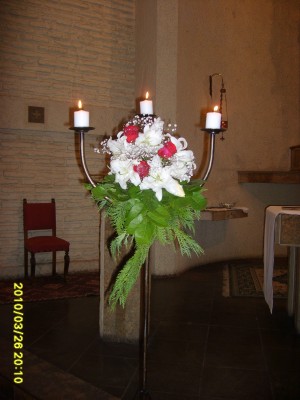 MAURICIO ROJAS Avisos gratis en Chile en Santiago |  MAURICIO ROJAS, ARREGLOS FLORALES, RAMOS NOVIA, DESPACHO DOMICILIO, ARCO FLORES, CENTROS DE MESA, CAMINOS DE LUZ, ATRILES, PEDESTALES